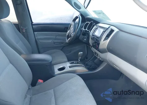 2015 Toyota Tacoma Prerunner V6 z USA, uszkodzony, nr VIN 5TFJU4GN2FX083769